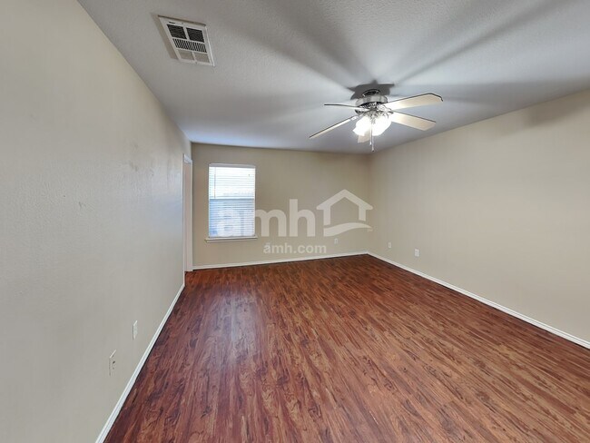 Building Photo - 904 Western Pass