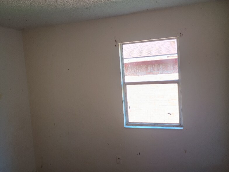 Building Photo - 1307 2nd St