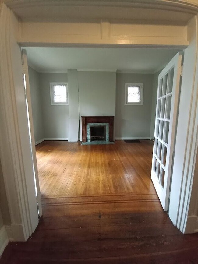 Building Photo - 415 Belgravia Ct