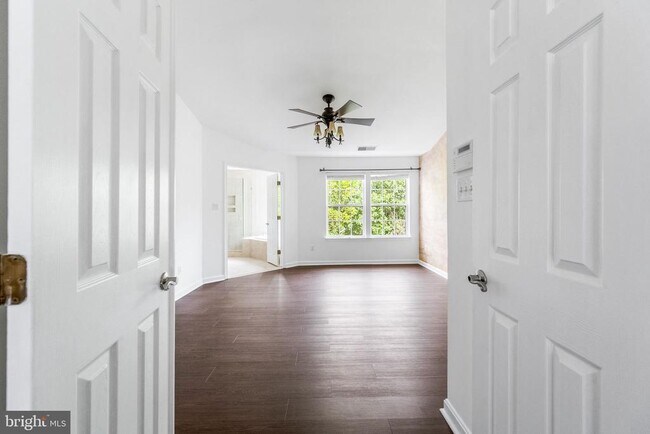 Building Photo - 21562 Iredell Terrace