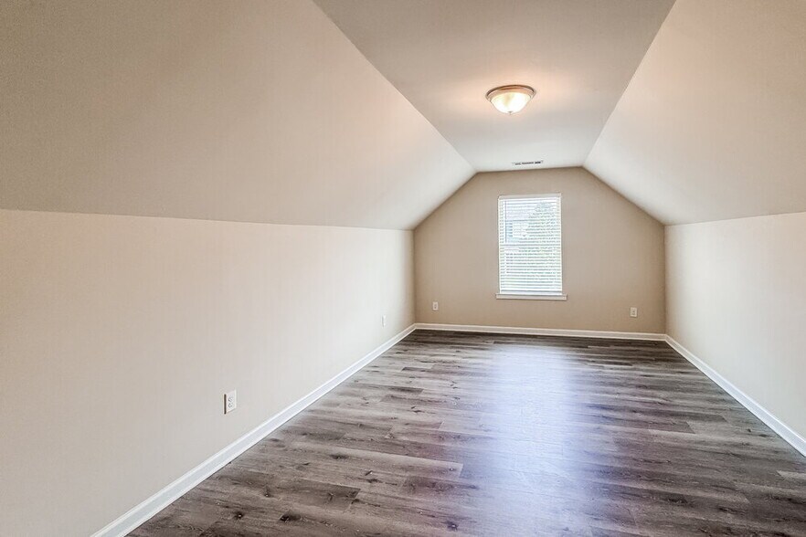 Building Photo - 71 Prescott Dr