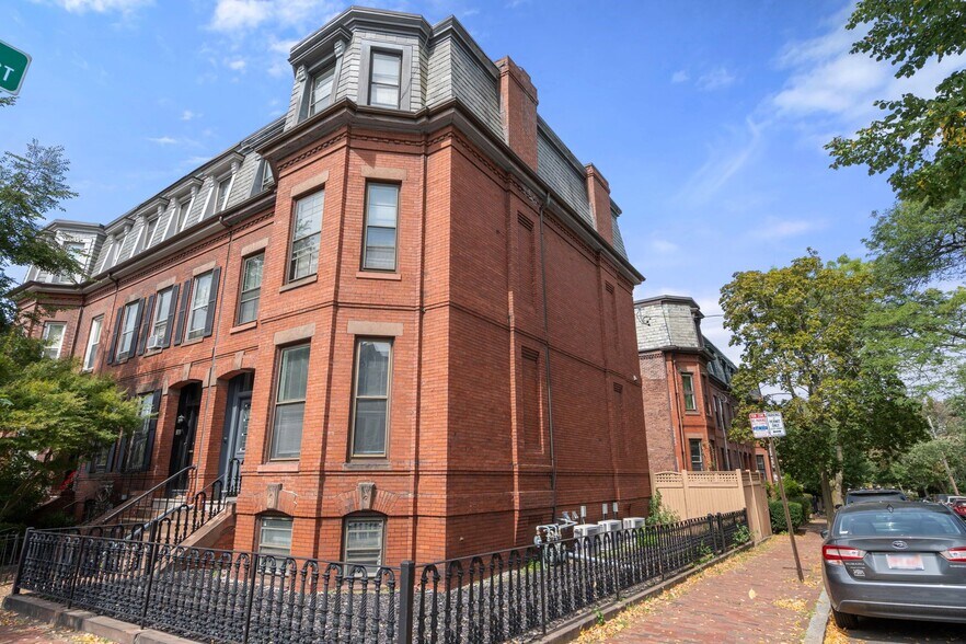 Building Photo - 407A Broadway