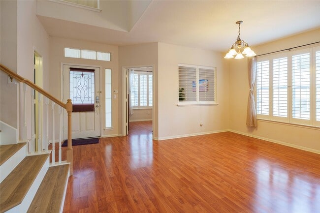 Building Photo - 2 Mystic Glade Ct