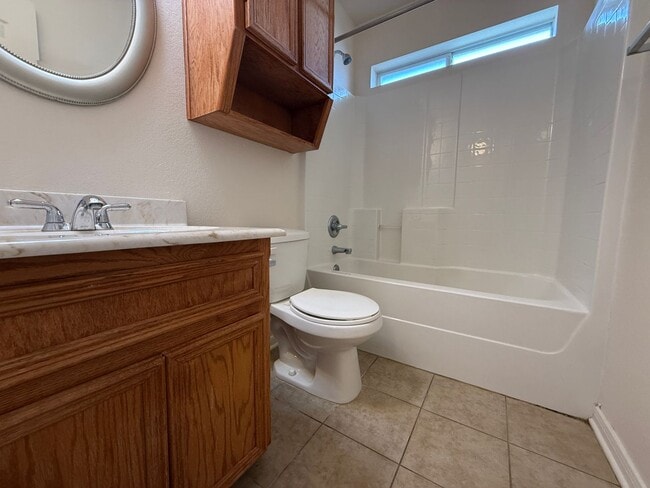 Building Photo - 3601 Salt Fork Dr
