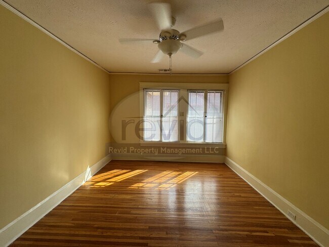 Building Photo - MALLORY 255