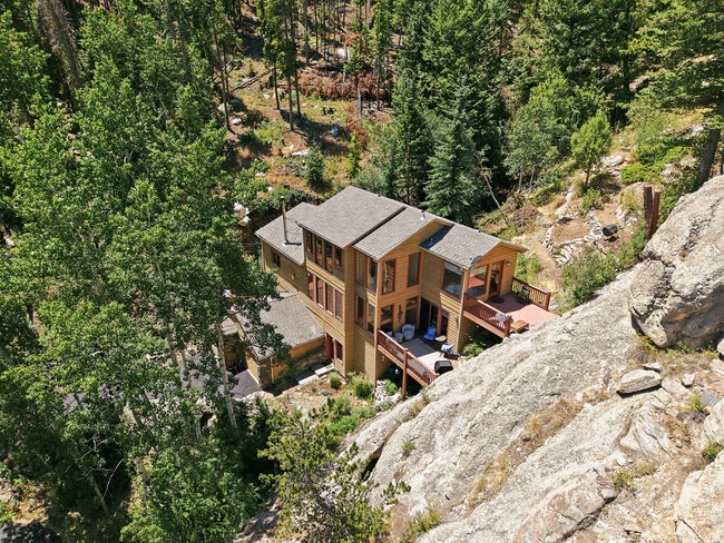 Building Photo - 551 Aspen Dr