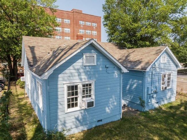Building Photo - 16 N 15th St