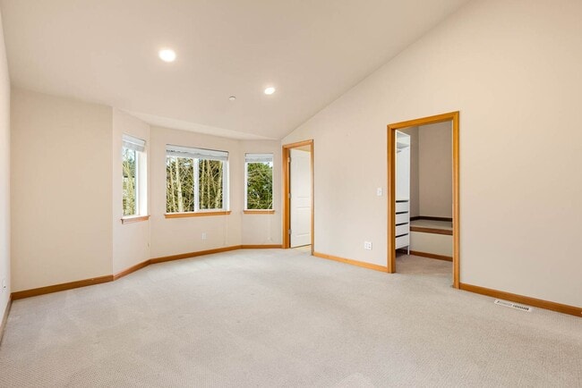 Building Photo - 14539 32nd Ave NE