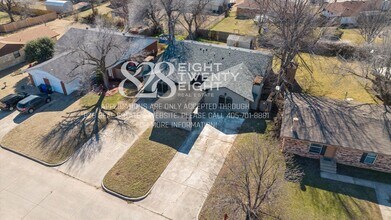 Building Photo - *COMING 7/9/2026!*  Beautiful 3 Bed/2 Bath Duplex Less Than 1 Mile from Campus!
