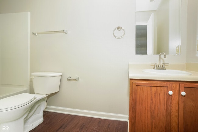 Building Photo - 1330 Central Park Dr