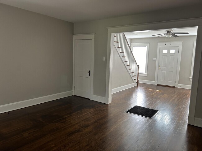 Building Photo - 652 Virginia Ave