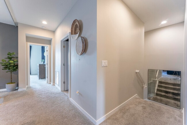 Building Photo - 8709 Corvus Dr