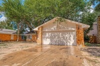 Building Photo - 2226 Gray Hawk Ln