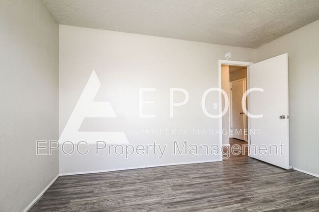 Building Photo - 2621 SW 99th St