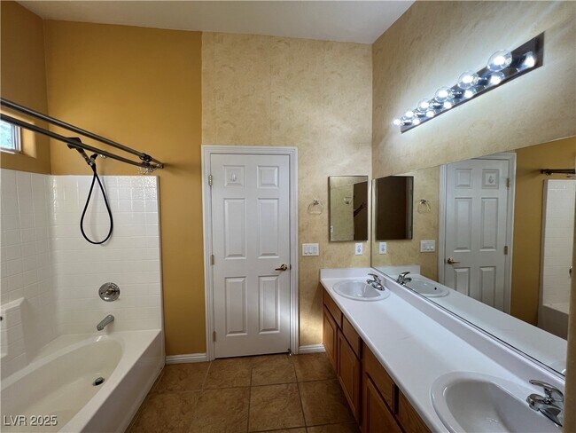 Building Photo - 8405 Teton Crest Pl