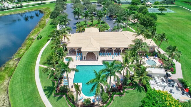 Building Photo - 4675 Manderly Dr