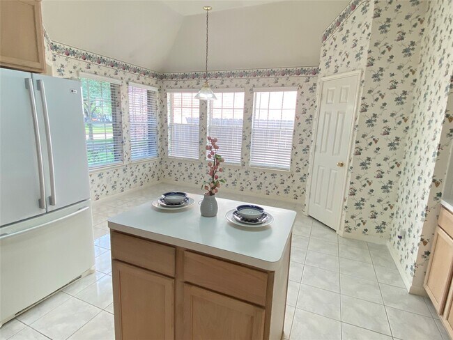 Building Photo - 20723 Spring Rose Dr