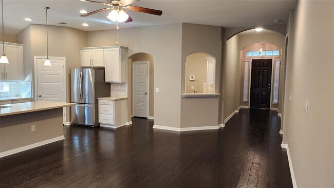 Building Photo - 16409 Pallazo Dr