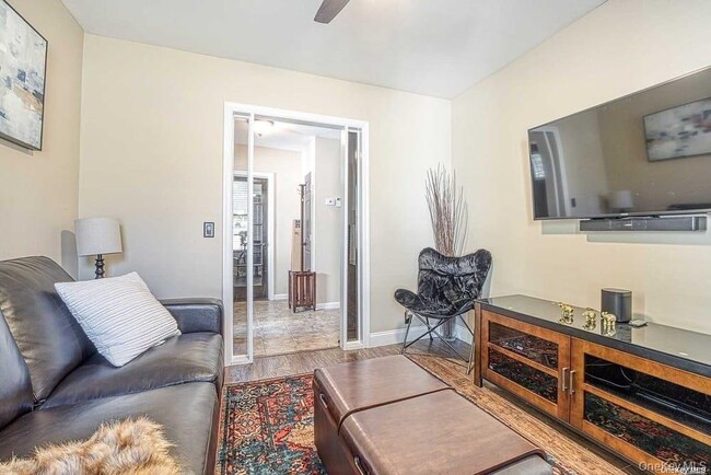 Building Photo - 524 Central Ave