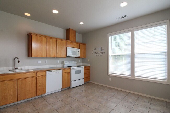 Building Photo - 5407 Mariner Ln