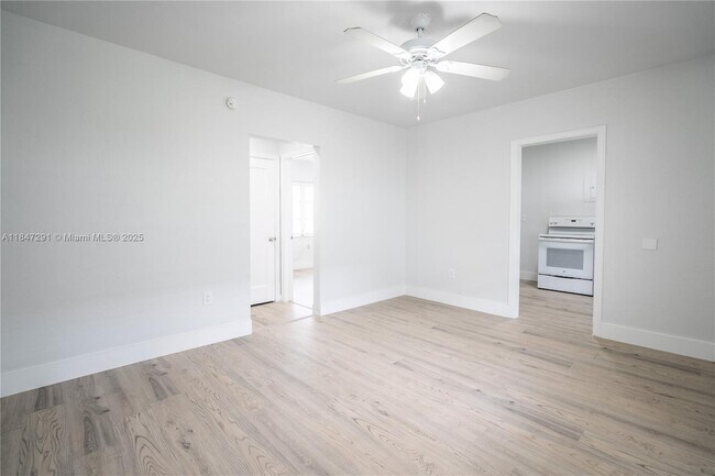 Building Photo - 437 NE 82nd St