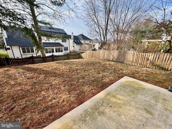 Building Photo - 22006 Stone Pier Ln