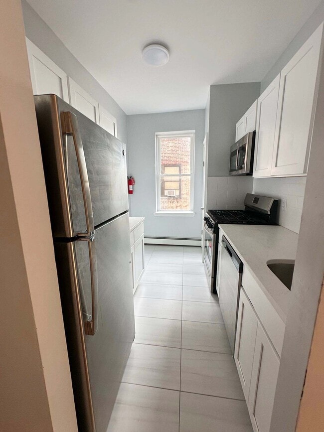 Building Photo - 11th at West Hoboken