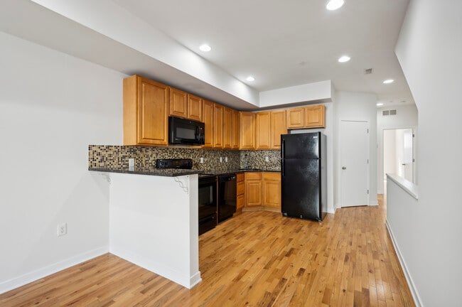 Kitchen - 2638 Federal St