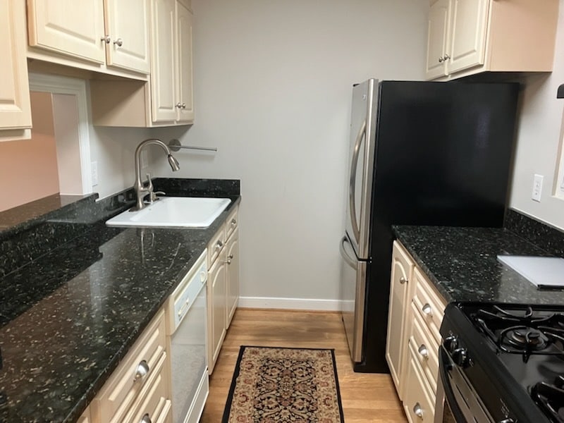 Kitchen - 11775 N Briar Patch Dr