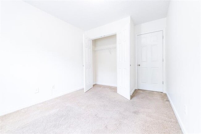 Building Photo - 6045 Capitol Knoll