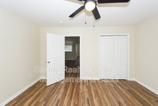 Building Photo - 2457 Scholar Ln