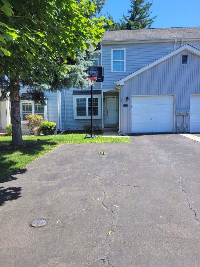 Building Photo - 133 Forge Ln