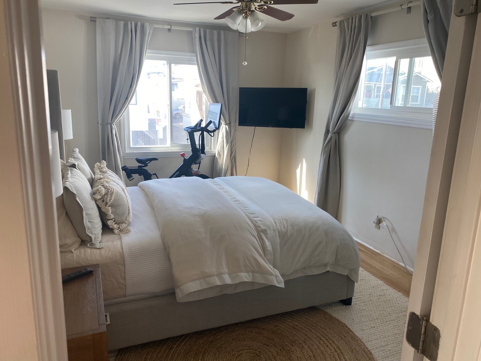 Bedroom - 212 5th St