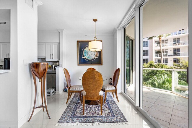 Building Photo - 500 SE Mizner Blvd