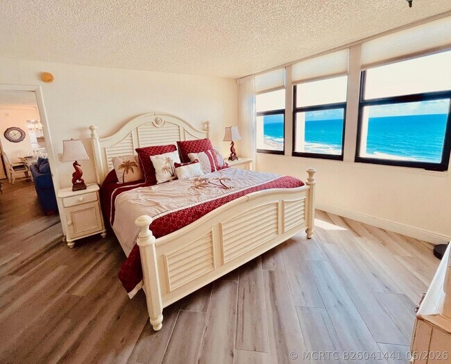 Building Photo - 2800 N Ocean Dr