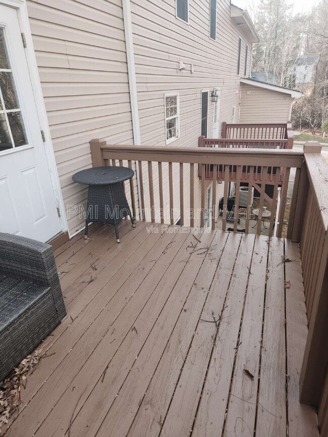 Building Photo - 52 Kirby Rd