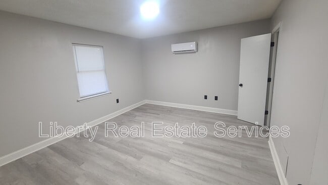 Building Photo - 44 Live Oak Loop