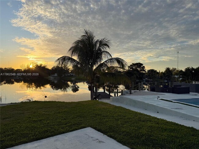 Building Photo - 3621 SW 35th St