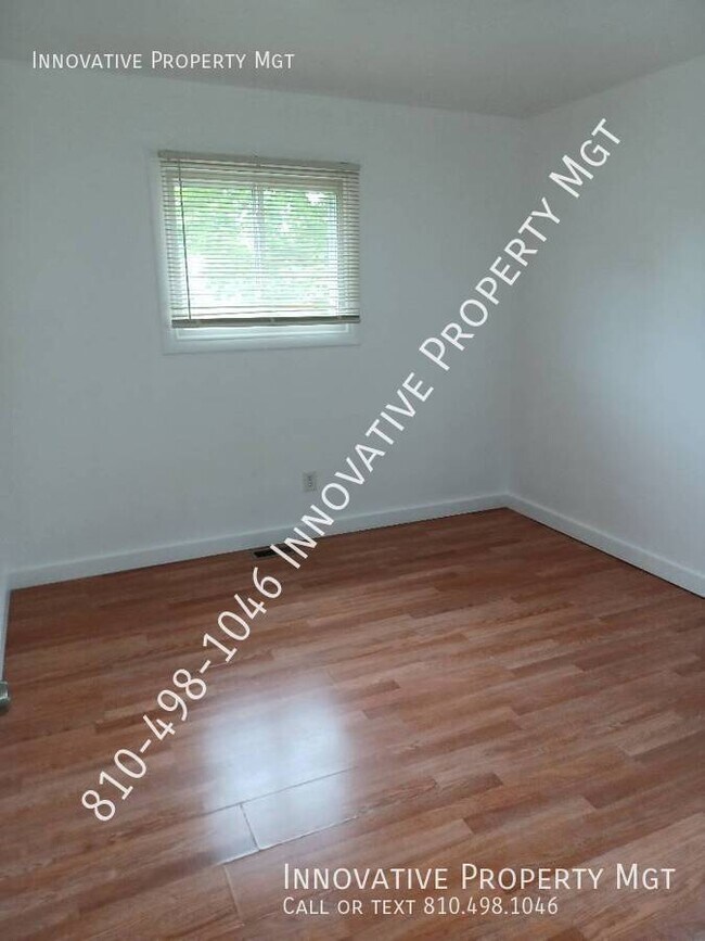 Building Photo - 5476 Westchester Dr