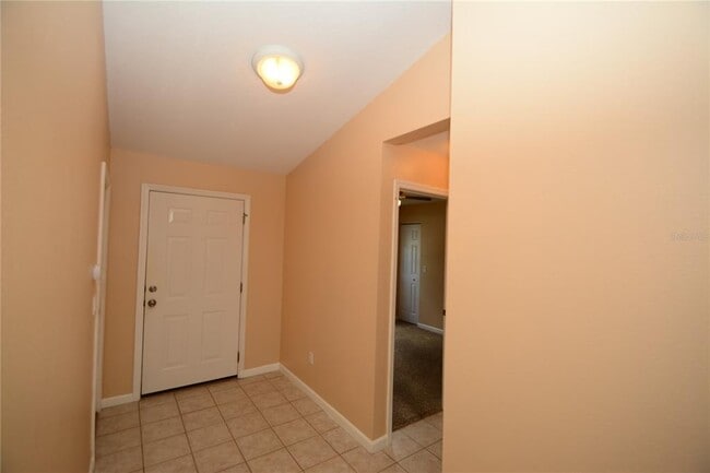 Building Photo - 37 Eton Ln