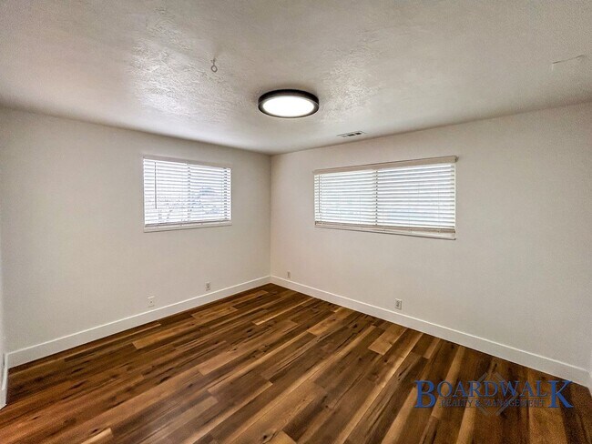 Building Photo - 3140 S 3200 W