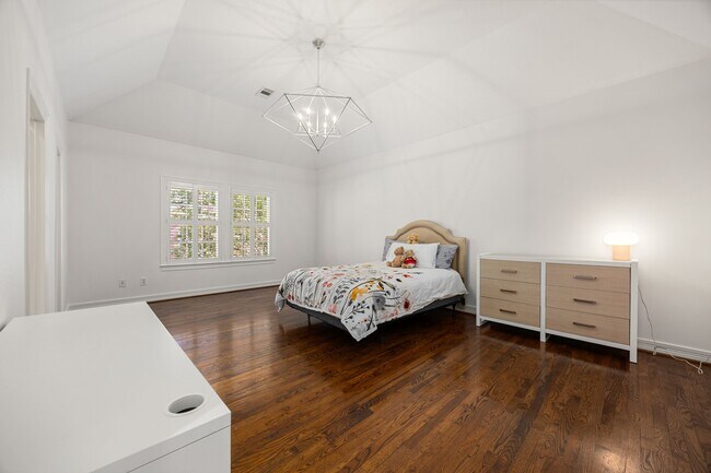 Building Photo - 111 N Wynden Estates Ct