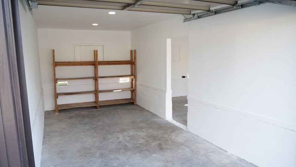 Building Photo - 259 E Puente St