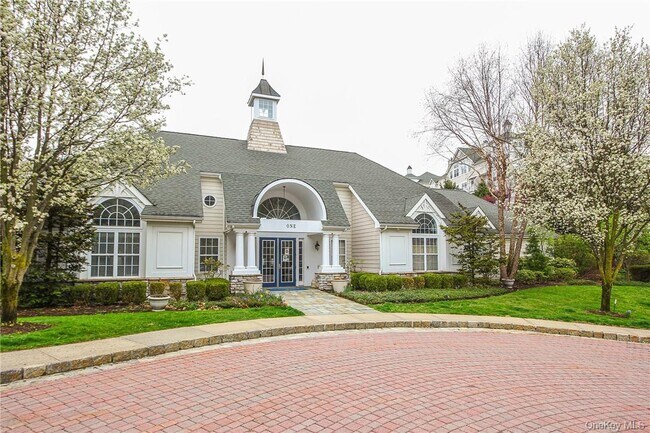 Building Photo - 213 Waterside Close