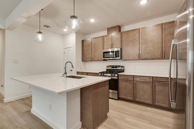 Building Photo - 1233 Eagle Mountain Dr