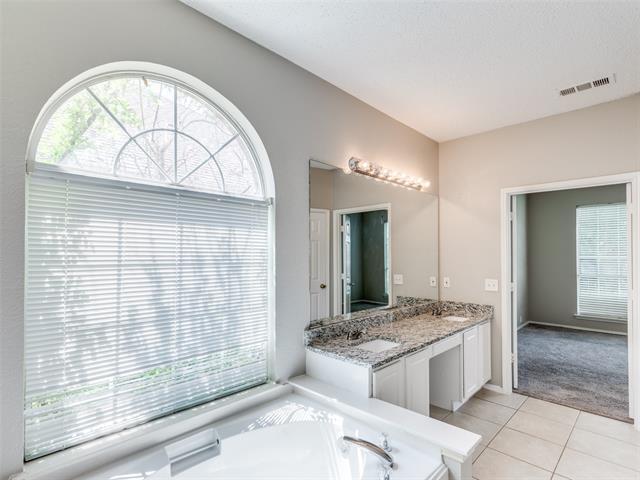 Building Photo - 4713 Park Downs Dr