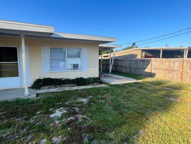 Building Photo - 2338 Shenandoah Rd