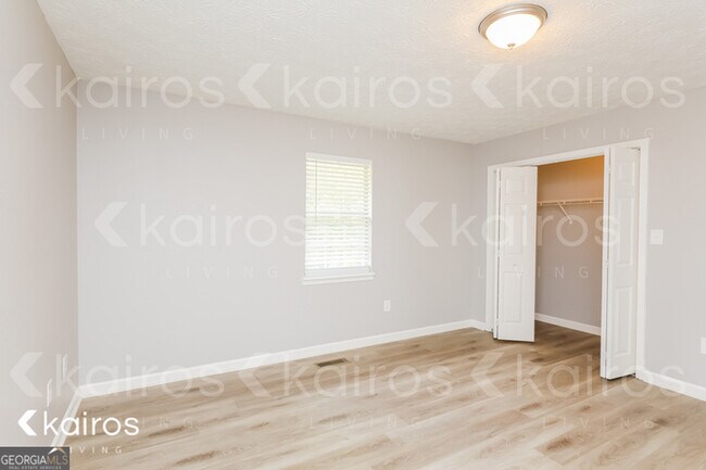 Building Photo - 155 Fawn Dr