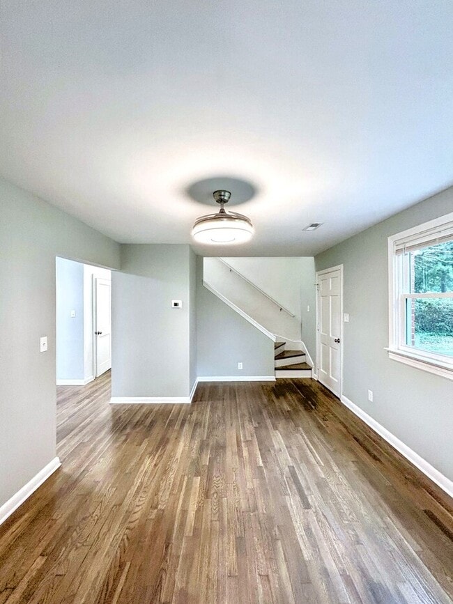 Building Photo - 1513 Cutshaw Pl