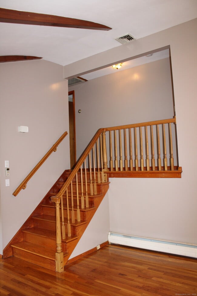 Building Photo - 153 Brookside Rd